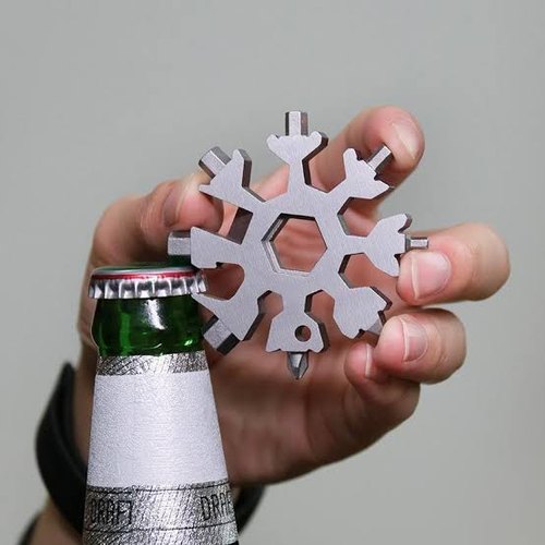 18 in 1 Multi-Purpose Snowflake Tool